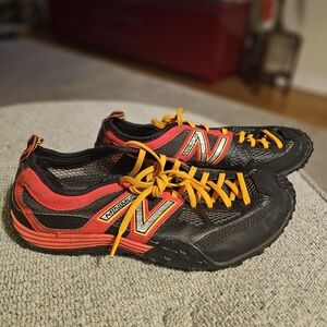 New Balance MX007 MINIMUS Vibram FiveFingers Red and Black Shoes